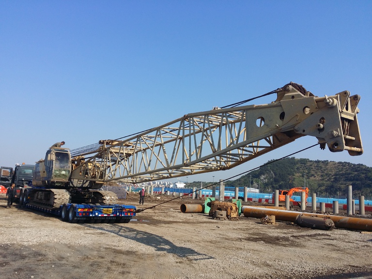 앵글 크레인 80톤(1장)