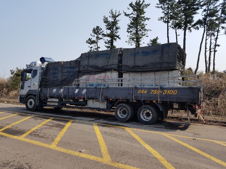 알폼 제주에서 공장 반출사진(5장)