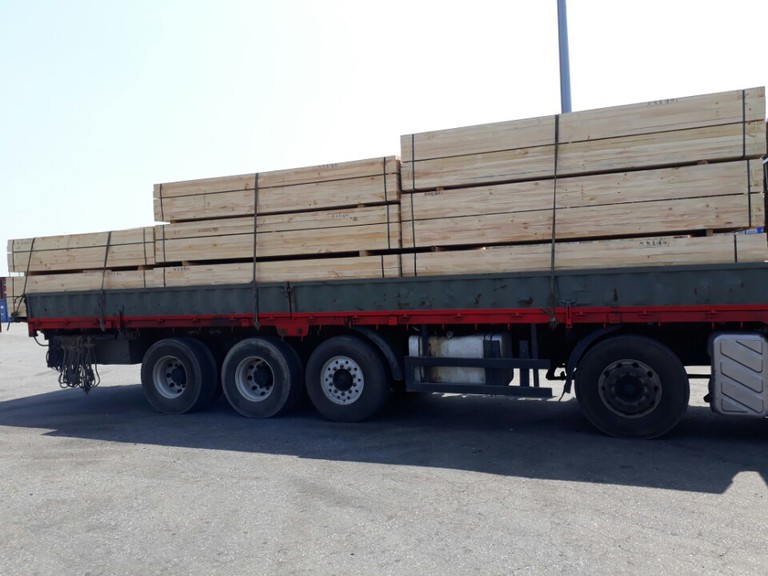 목재 운송사진(4장)