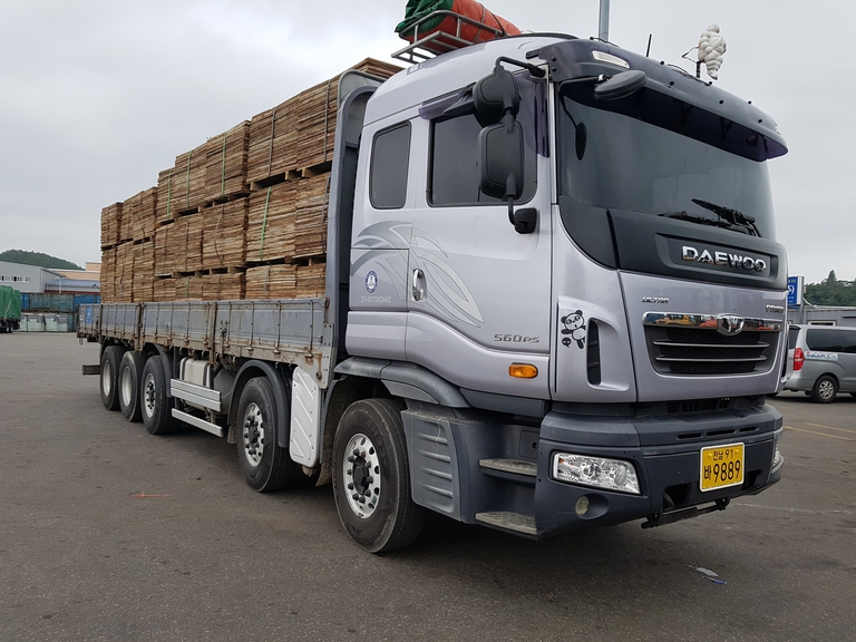 폐합판 운송사진(3장)