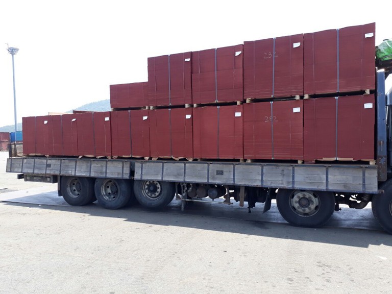 합판 운송사진(3장)